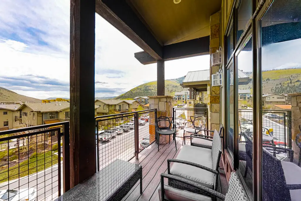 Blackstone Condos Unit 3H