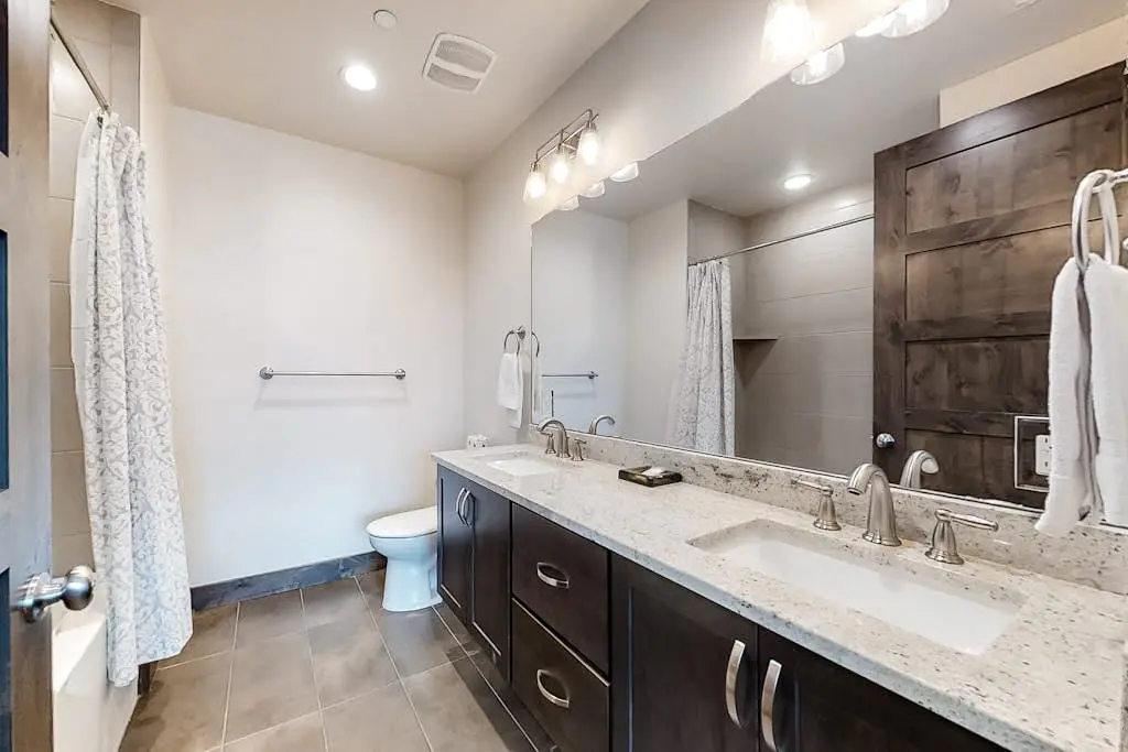 Blackstone Condos Unit 3H