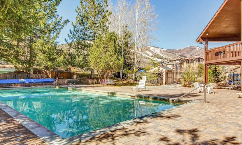 Spacious all-suite home at the base of The Canyons Resort