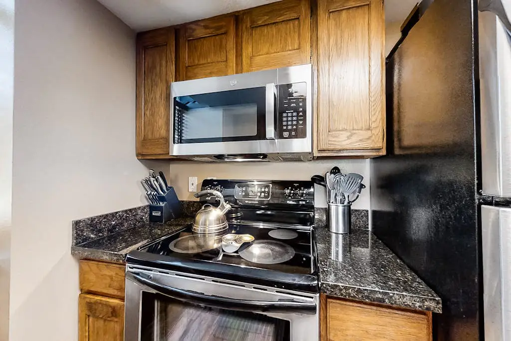 Red Pine Condominiums 69