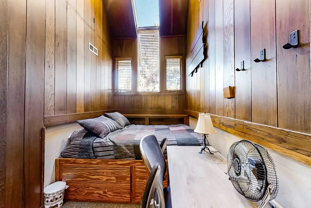 Red Pine Condominiums 69
