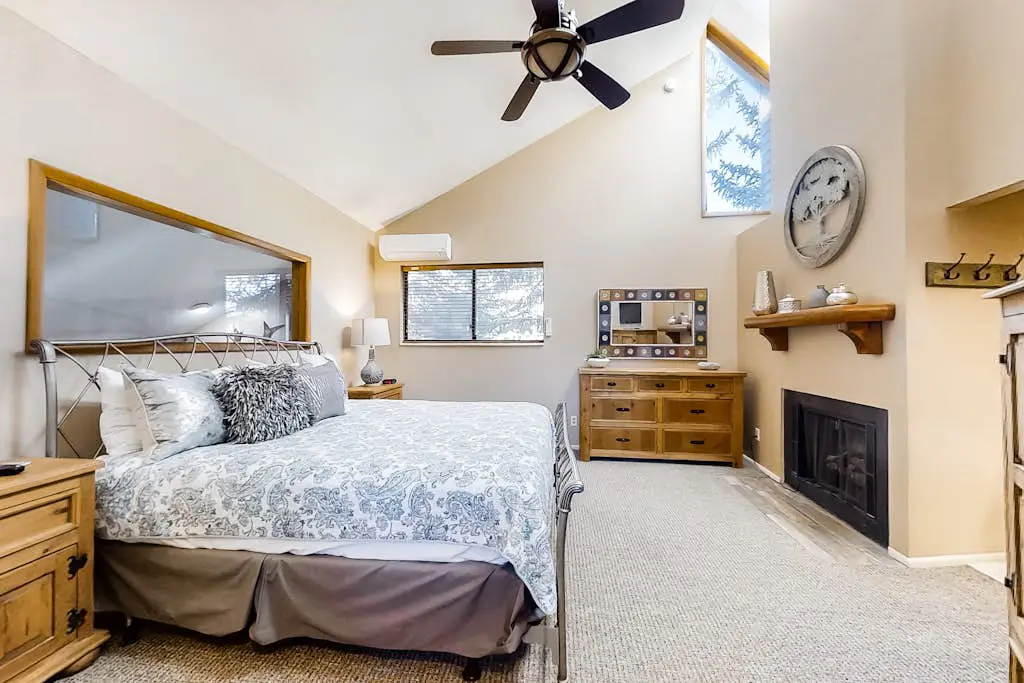Red Pine Condominiums 69