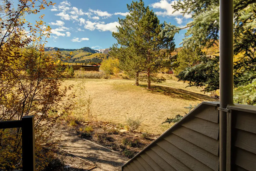 Red Pine Condominiums 69