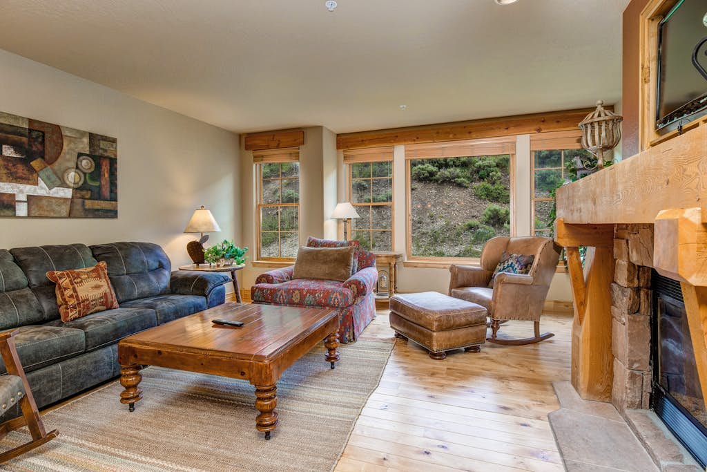 Superbly located, Elegant, Serene Deer Valley accommodations
