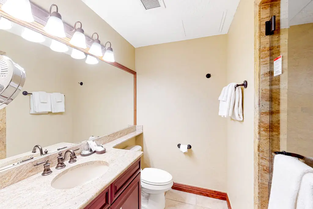 ski-in - ski-out Condo with Shared Hot Tubs & Pool, High-Speed WiFi, & Central AC