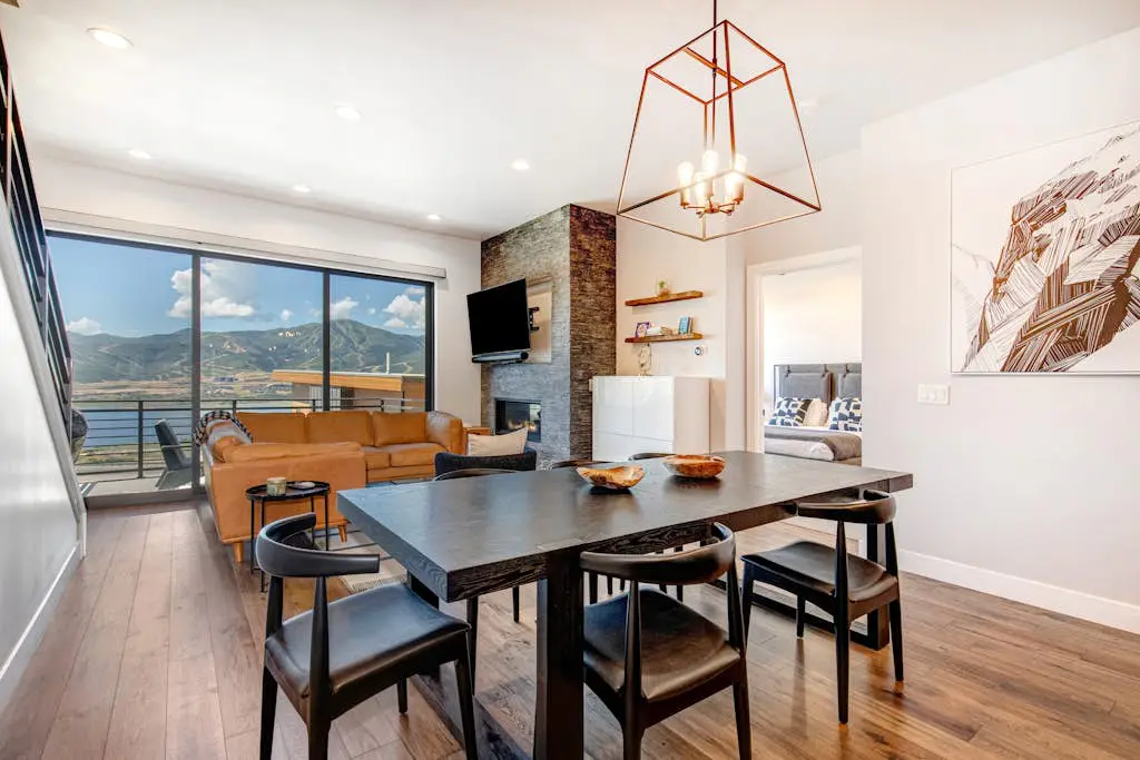On Top of the Mountains - Full Townhome