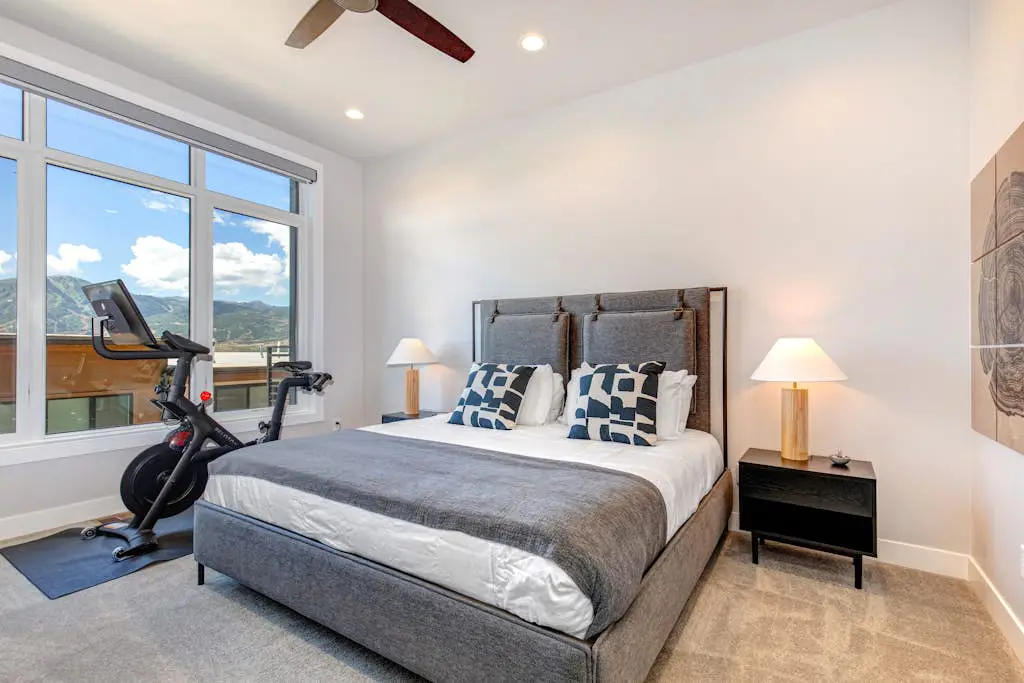 On Top of the Mountains - Full Townhome