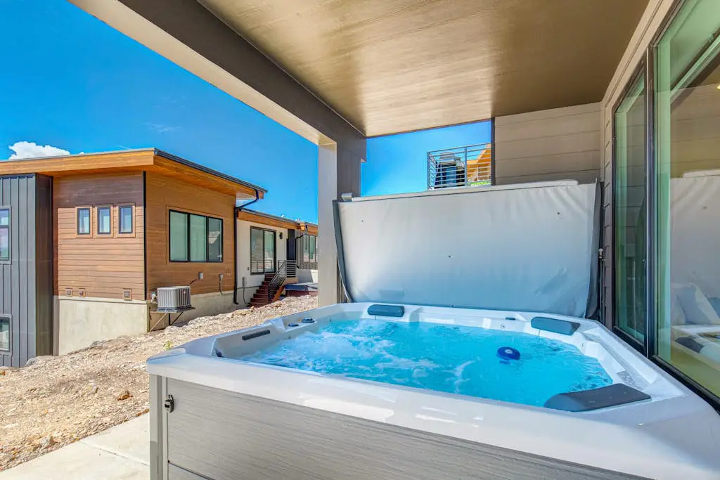 On Top of the Mountains - Full Townhome