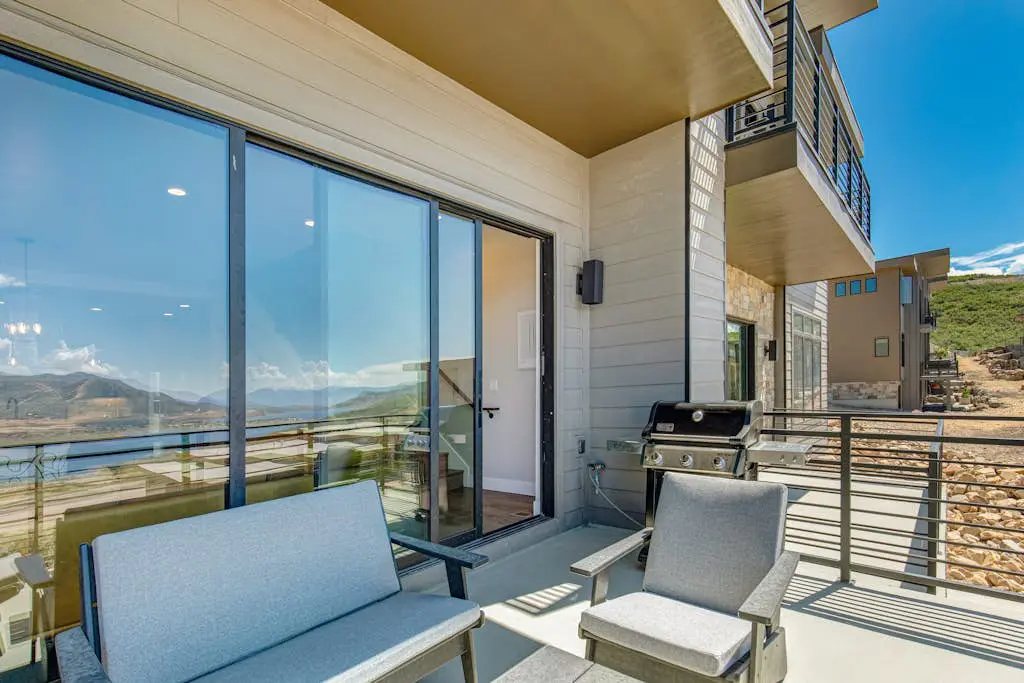On Top of the Mountains - Full Townhome