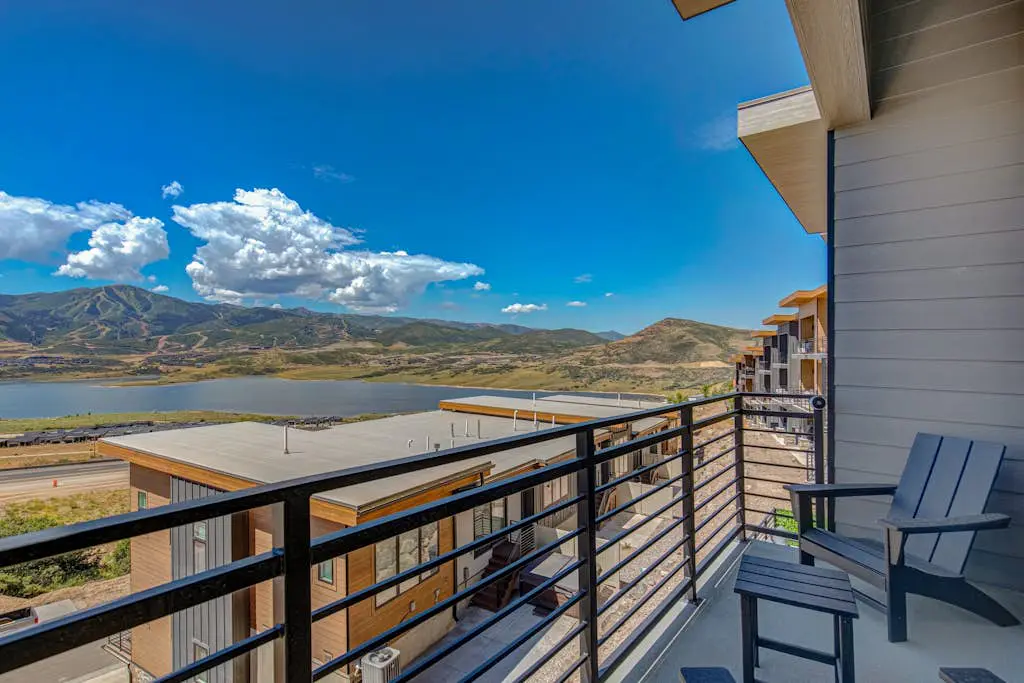 On Top of the Mountains - Full Townhome