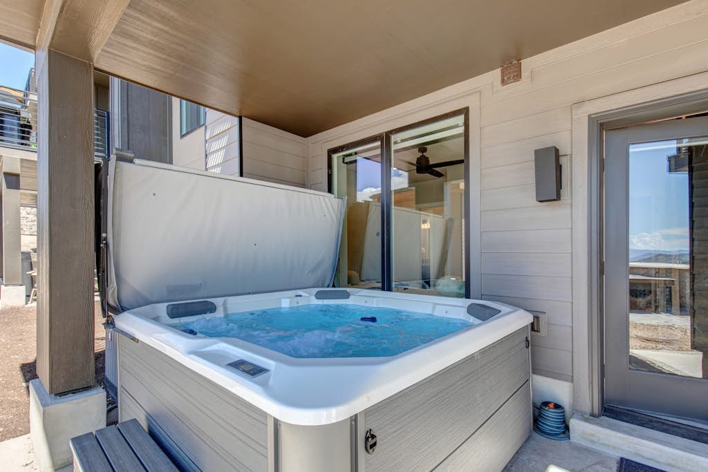 On Top of the Mountains - Unit B | Townhouse in Hideout with hot tub