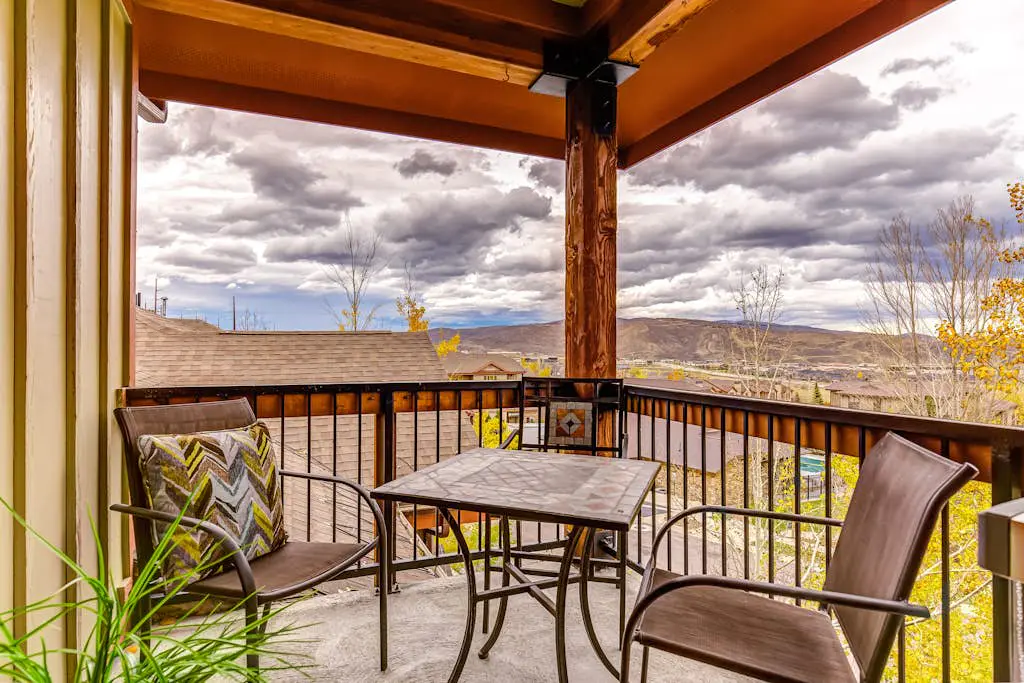 Class & Comfort in Bear Hollow