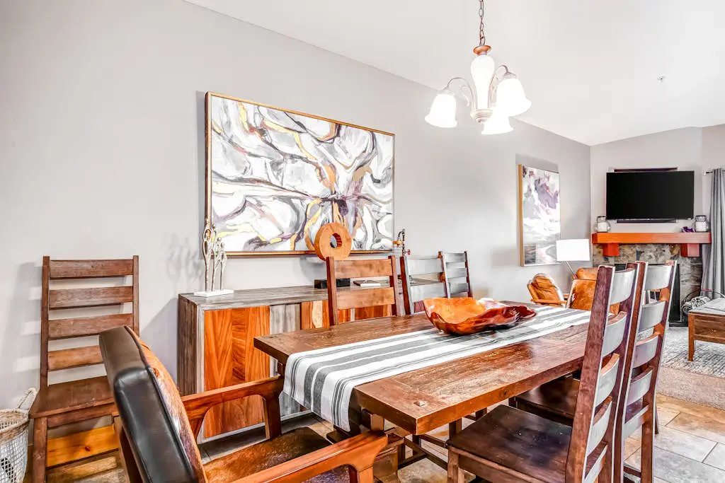 Class & Comfort in Bear Hollow