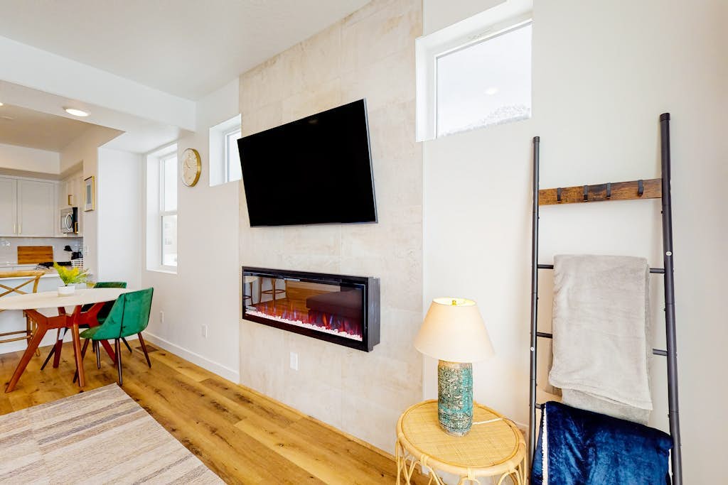 Brand-new townhome near slopes & town with fireplace, home gym, & W/D - dogs OK