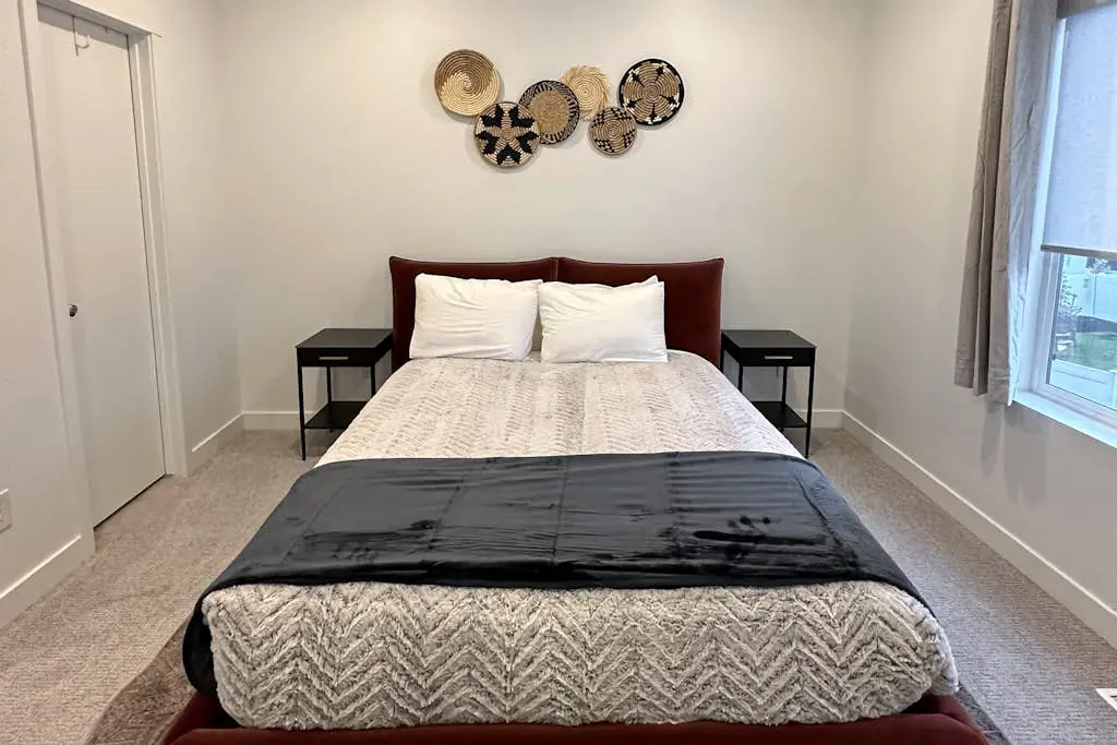 Brand-new townhome near slopes & town with fireplace, home gym, & W&D - dogs OK