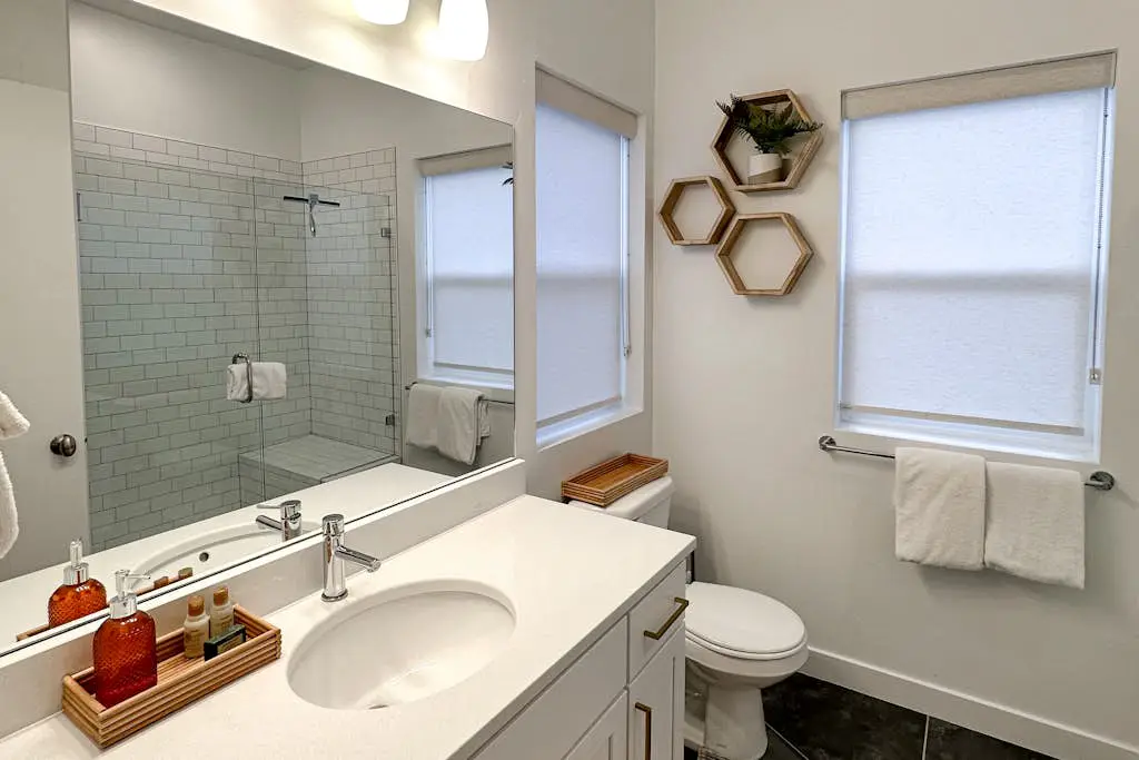 Brand-new townhome near slopes & town with fireplace, home gym, & W&D - dogs OK