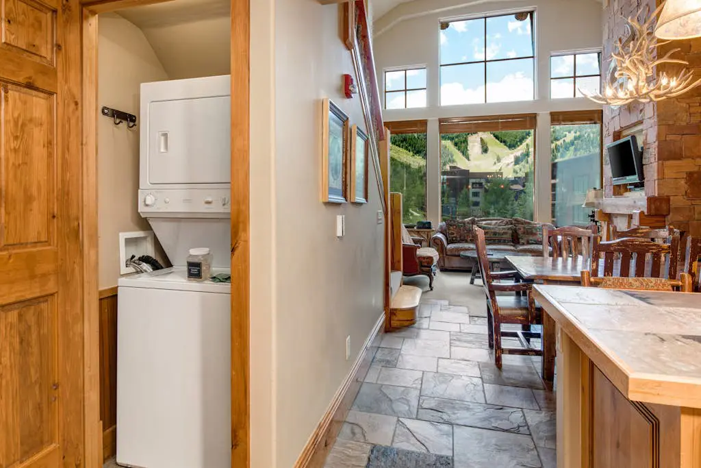 The Lodges at Deer Valley AC 5323 and 5423