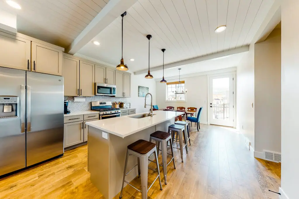 Spacious 4BR Townhome 