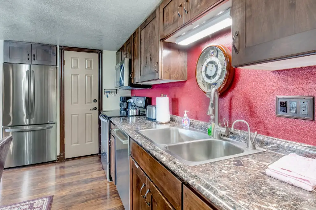 Red Pine Lofts Q8