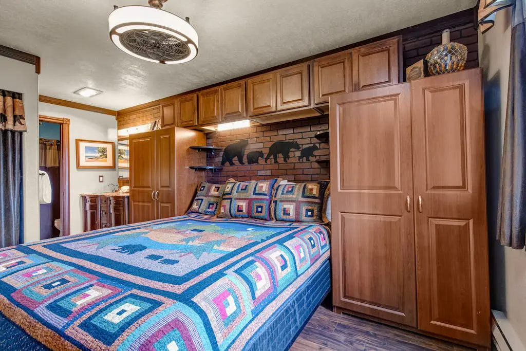 Red Pine Lofts Q8