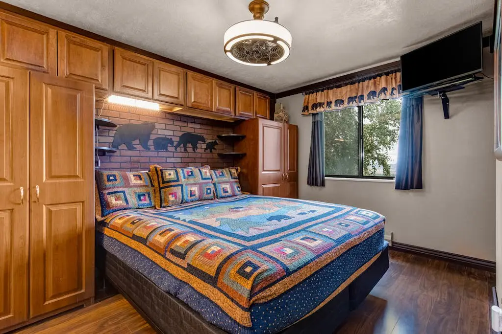 Red Pine Lofts Q8