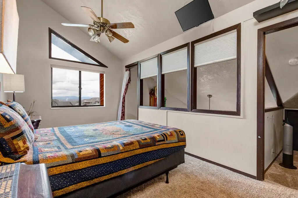 Red Pine Lofts Q8