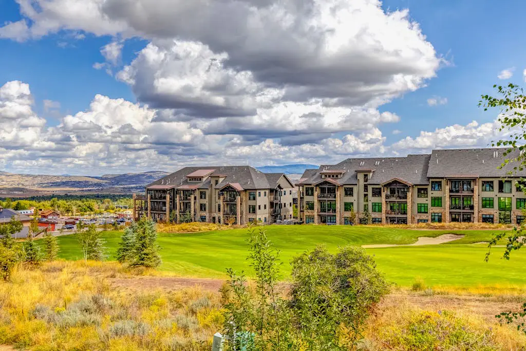 Red Pine Lofts Q8