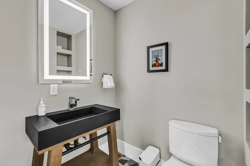 Mountain-view abode with a hot tub, scenic balcony, fireplaces, & free shuttle