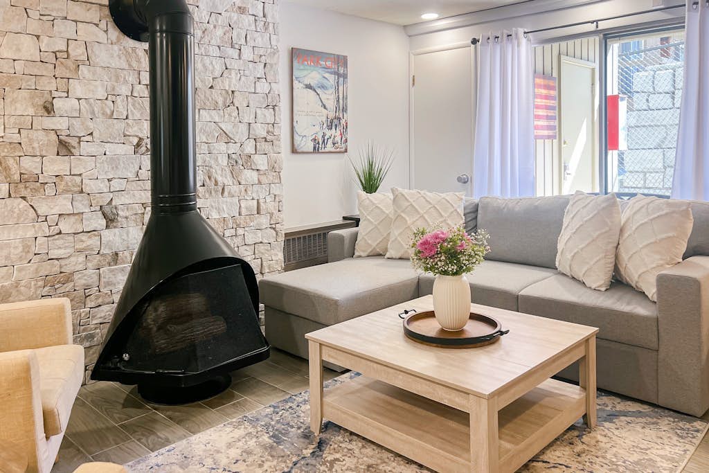 Modern condo just minutes from Park City Mtn Resort & Main Street