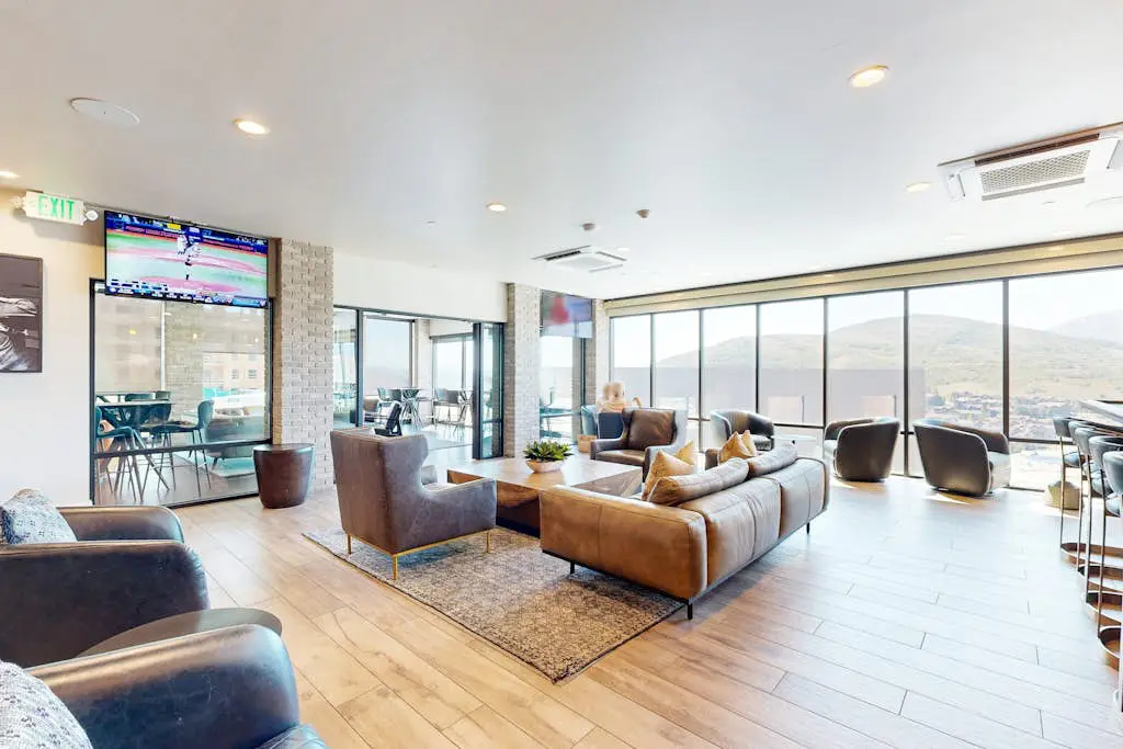 512 - Black Rock Mountain Resort