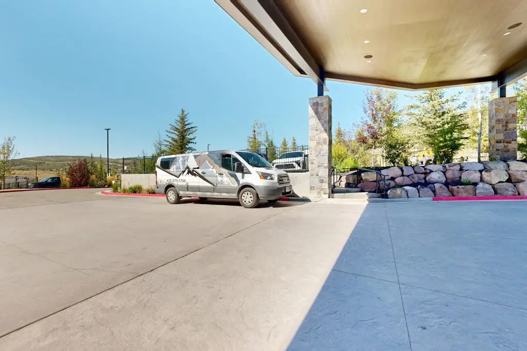 206 - Black Rock Mountain Resort