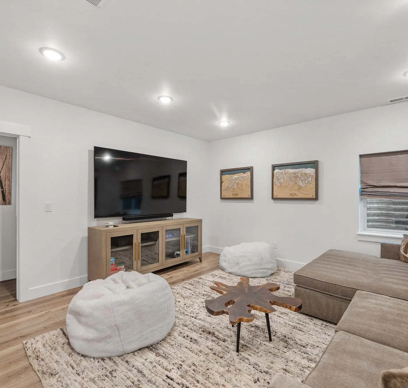 Panoramic views, hot tub & game room, Minutes from Jordanelle Express Gondola