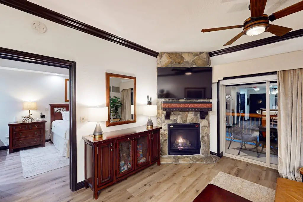 Ski-in/Ski-Out Condo w/ Shared Hot Tubs & Pool, High-Speed WiFi, & Central AC