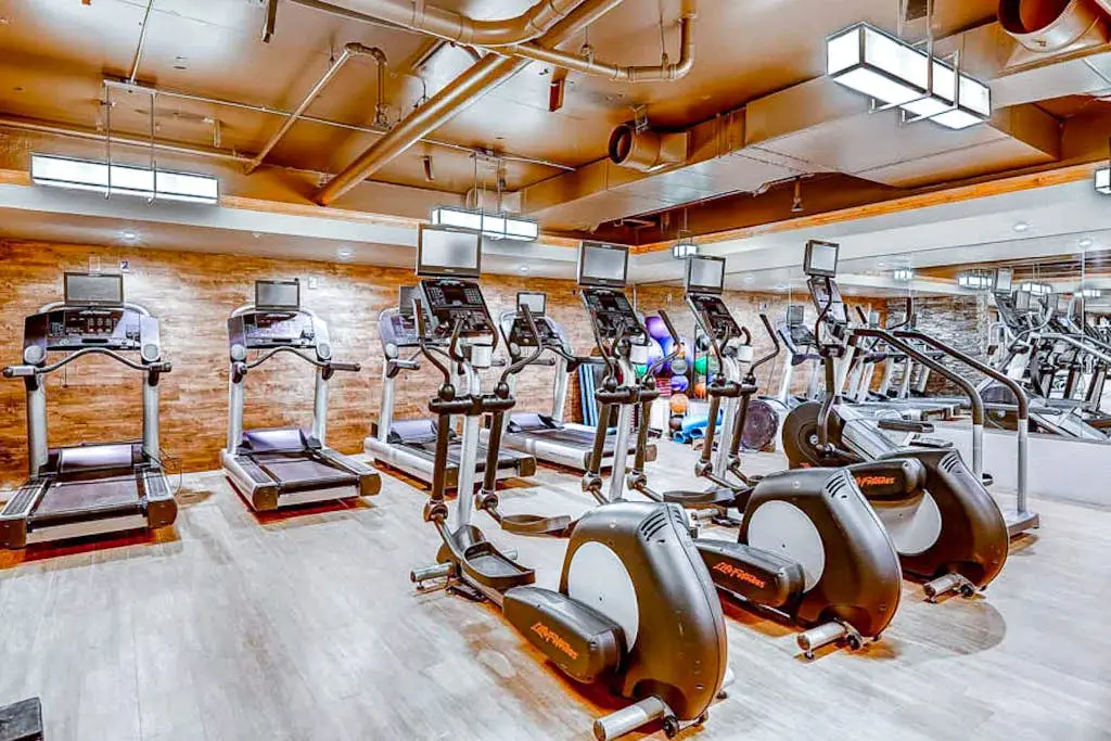 Ski-in/Ski-Out Condo w/ Shared Hot Tubs & Pool, High-Speed WiFi, & Central AC