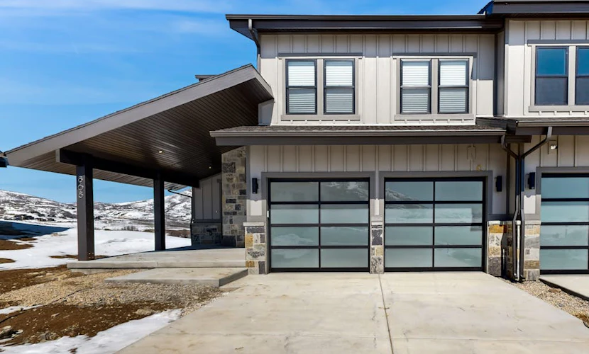 Brand-new luxury home with mountain & lake views - fireplace & gourmet kitchen