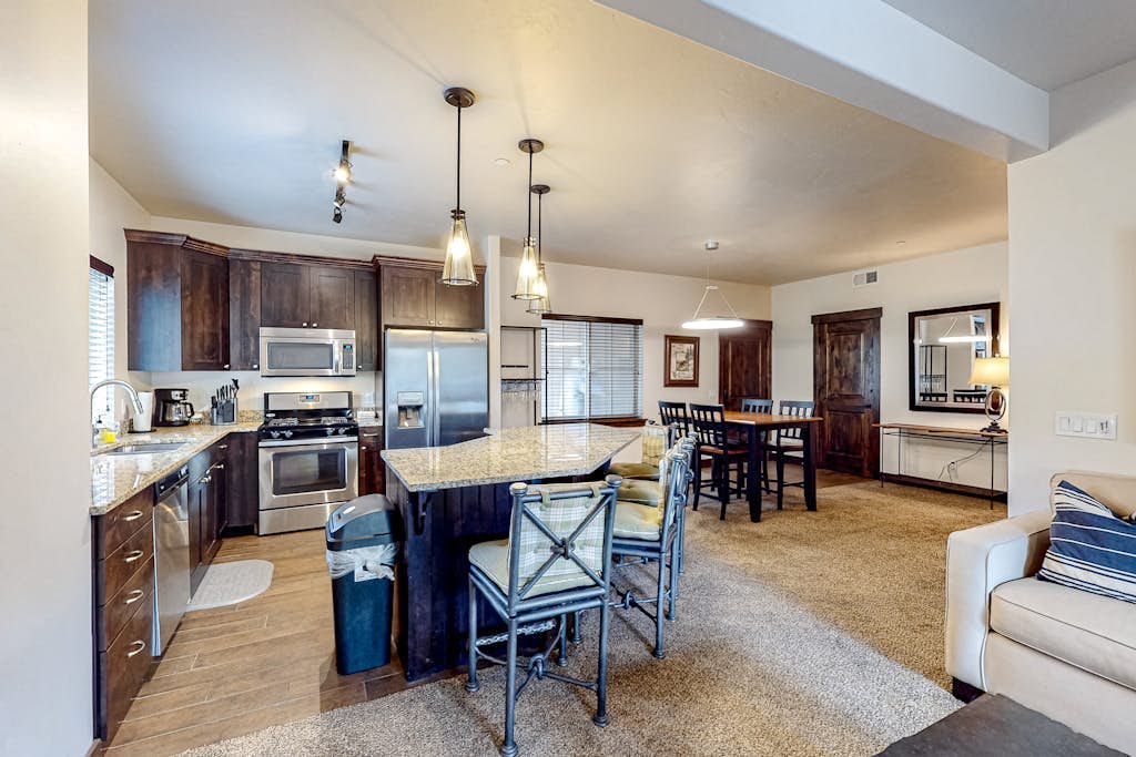 Bear Hollow Haven 2202