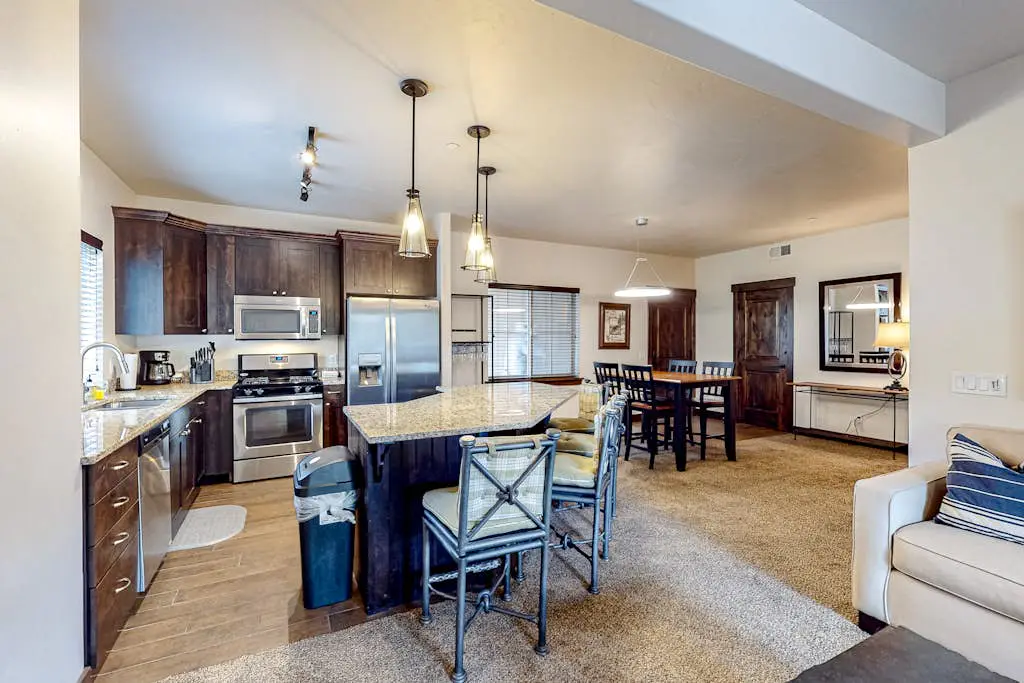Bear Hollow Haven 2202