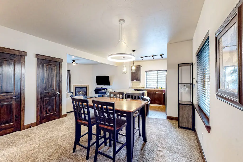 Bear Hollow Haven 2202