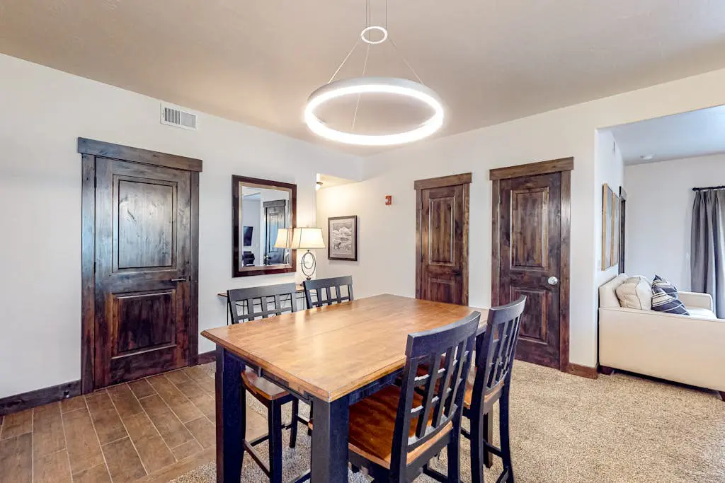Bear Hollow Haven 2202