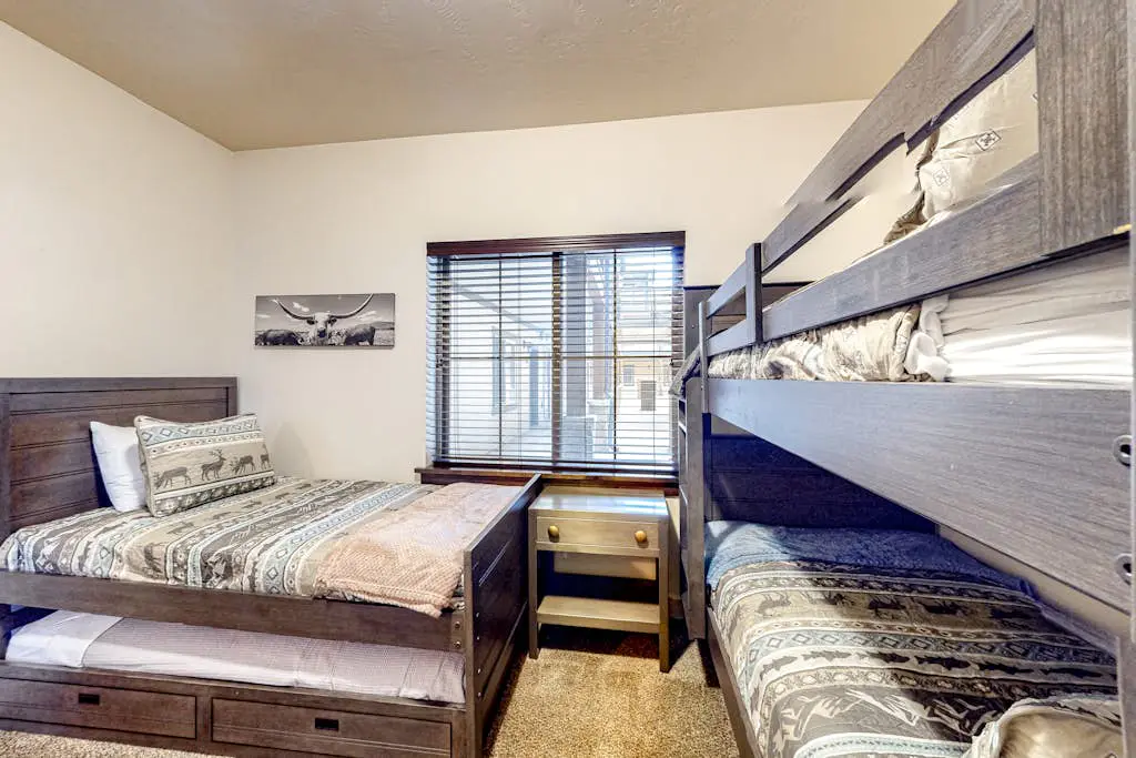 Bear Hollow Haven 2202