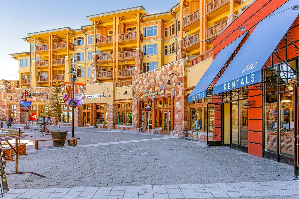 Designer Blackstone 105 Canyons Village