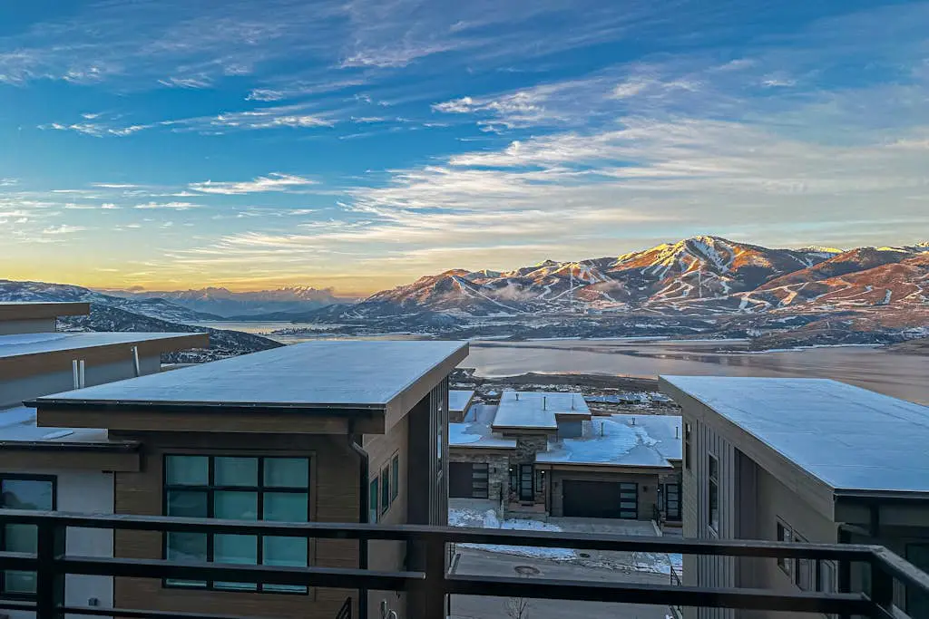 Luxury Hideout Overlook