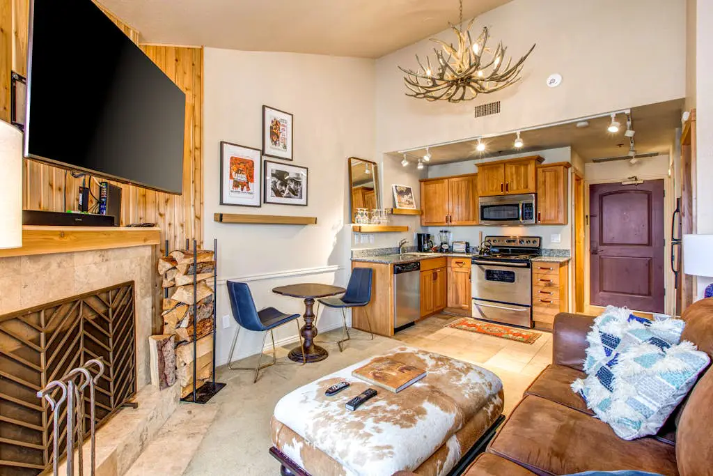 Copperbottom Inn #310