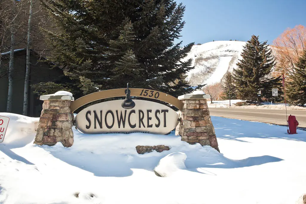 Cute condo w/ a shared pool & hot tub plus easy access to Park City Mountain