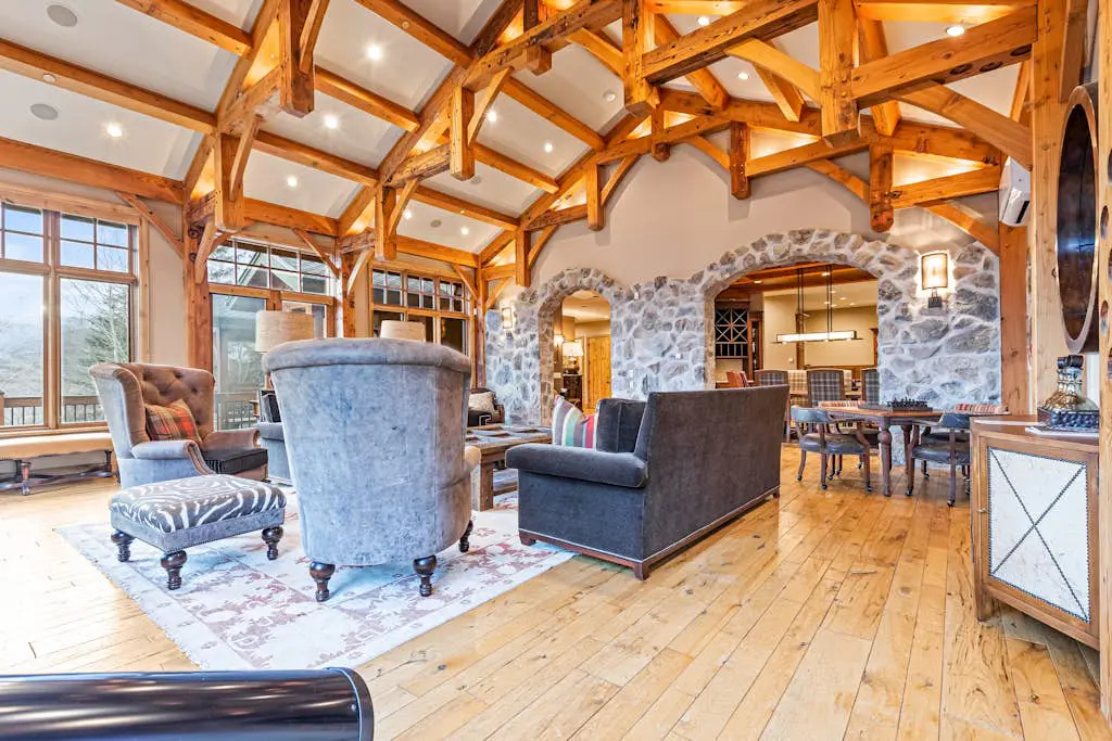 Luxury lodge with hot tub, sauna, game room, movie room & Deer Valley views