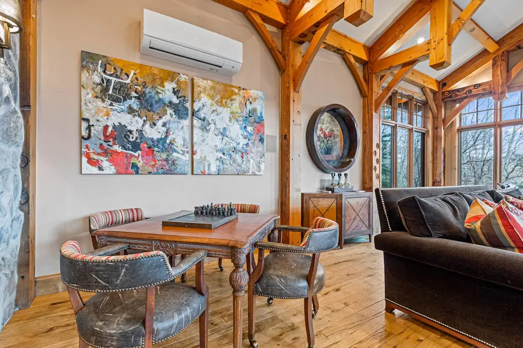 Luxury lodge with hot tub, sauna, game room, movie room & Deer Valley views