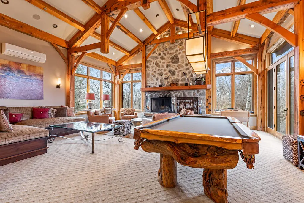 Luxury lodge with hot tub, sauna, game room, movie room & Deer Valley views