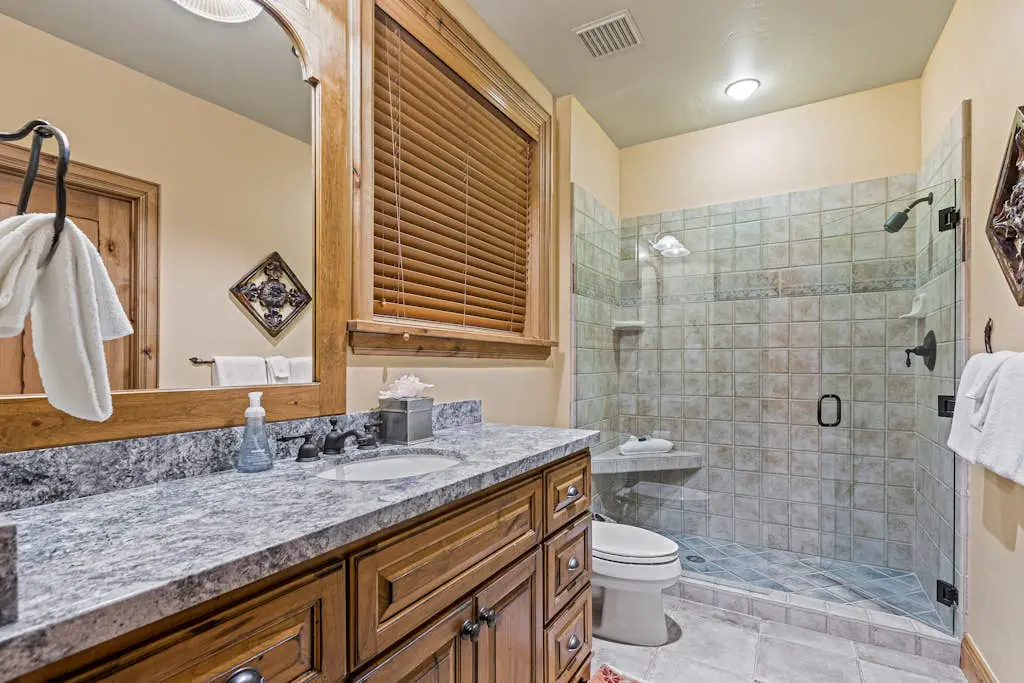 Luxury lodge with hot tub, sauna, game room, movie room & Deer Valley views