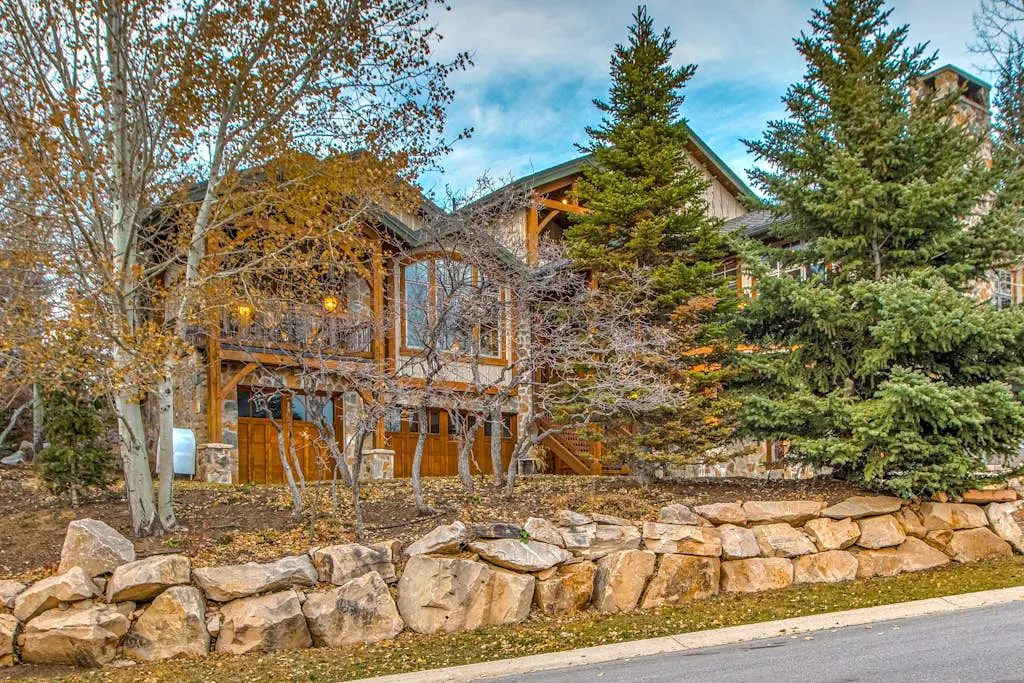 Luxury lodge with hot tub, sauna, game room, movie room & Deer Valley views