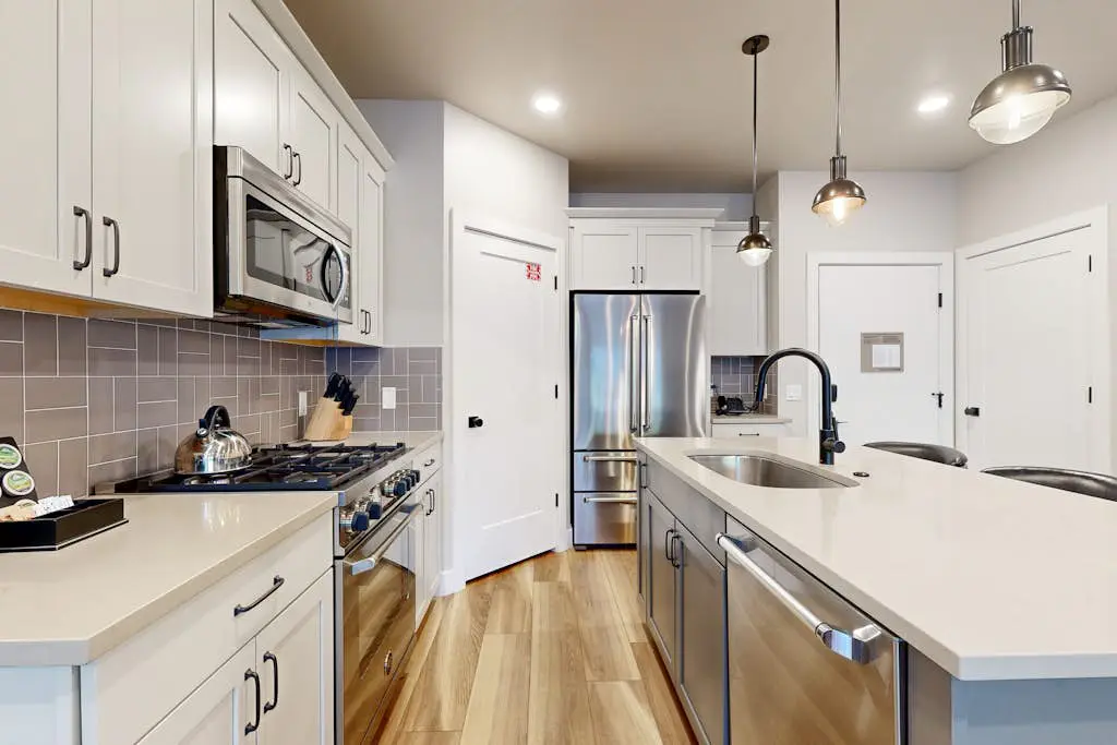 Beautiful resort condo - incredible amenities and shuttle service